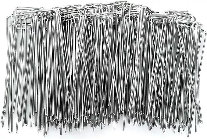 DAJAVE 200 Pack Landscape Staples 6 Inch, 11 Gauge Stakes Galvanized Garden Stakes, U-Shaped Garden Ground Stakes for Landscaping Barrier Fabric Irrigation Hoses Fixed Fences and Tents